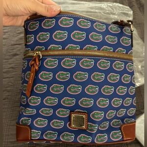 Dooney & Bourke Florida Gator Crossbody and Matching Wallet NWT***